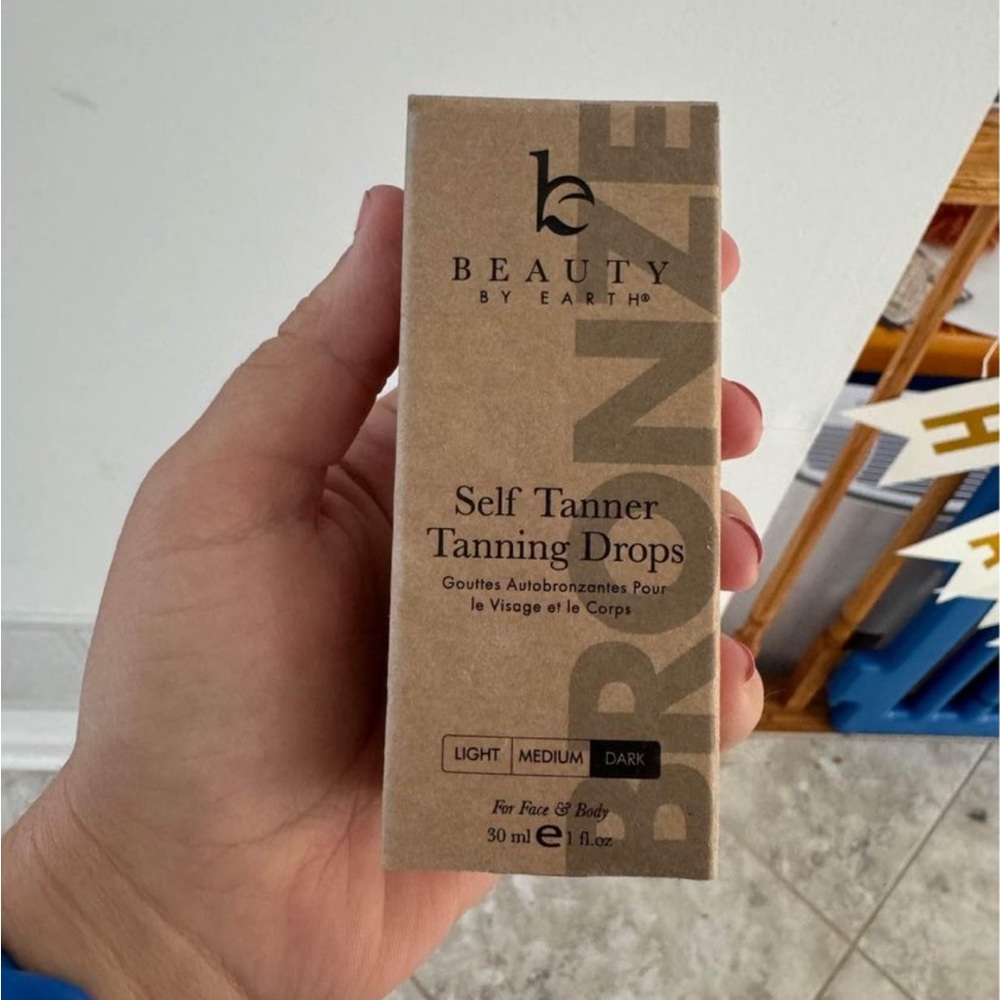 Beauty by earth self tanner drops